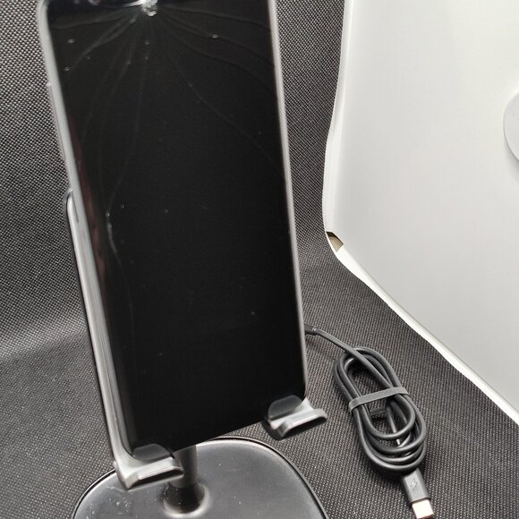 Samsung S8 - Picture 10 of 11